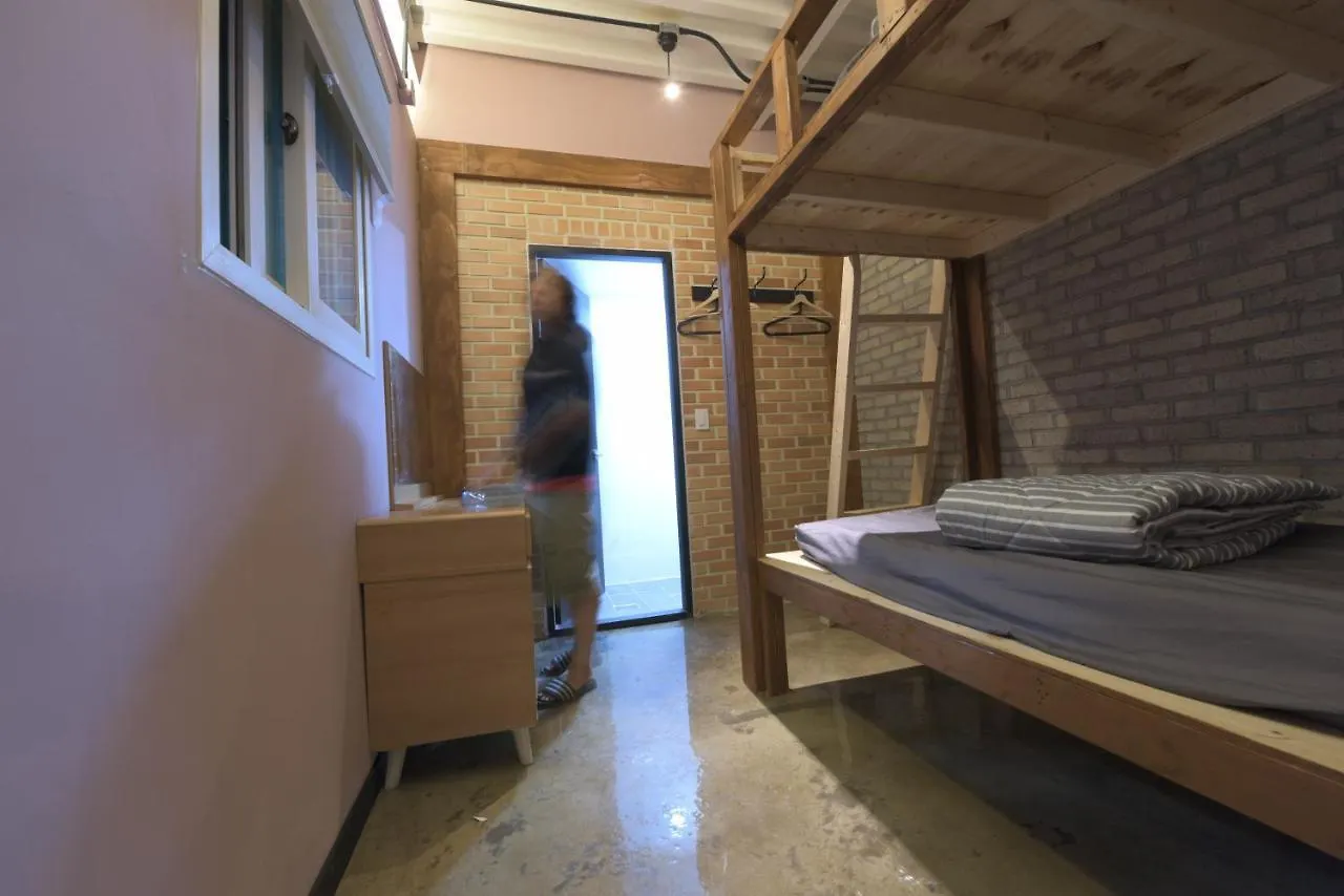 Inno Guesthouse & Bar Hongdae Seoul 2*,