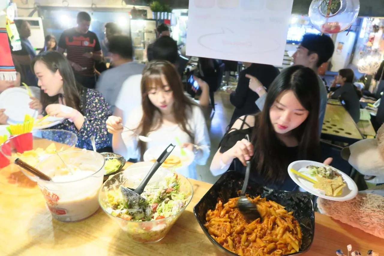 Inno Guesthouse & Bar Hongdae Seúl Pensión