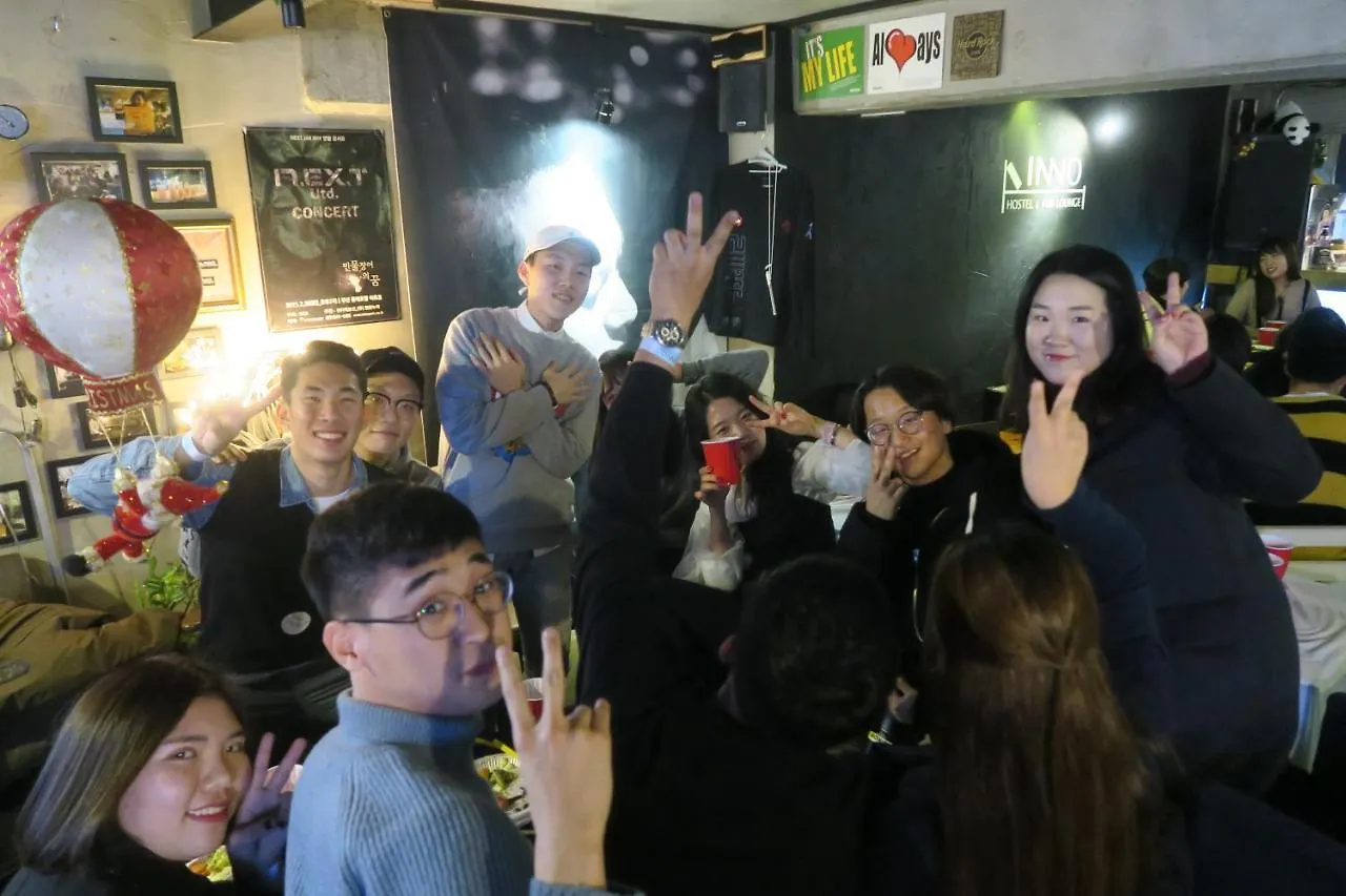 Inno Guesthouse & Bar Hongdae Seúl